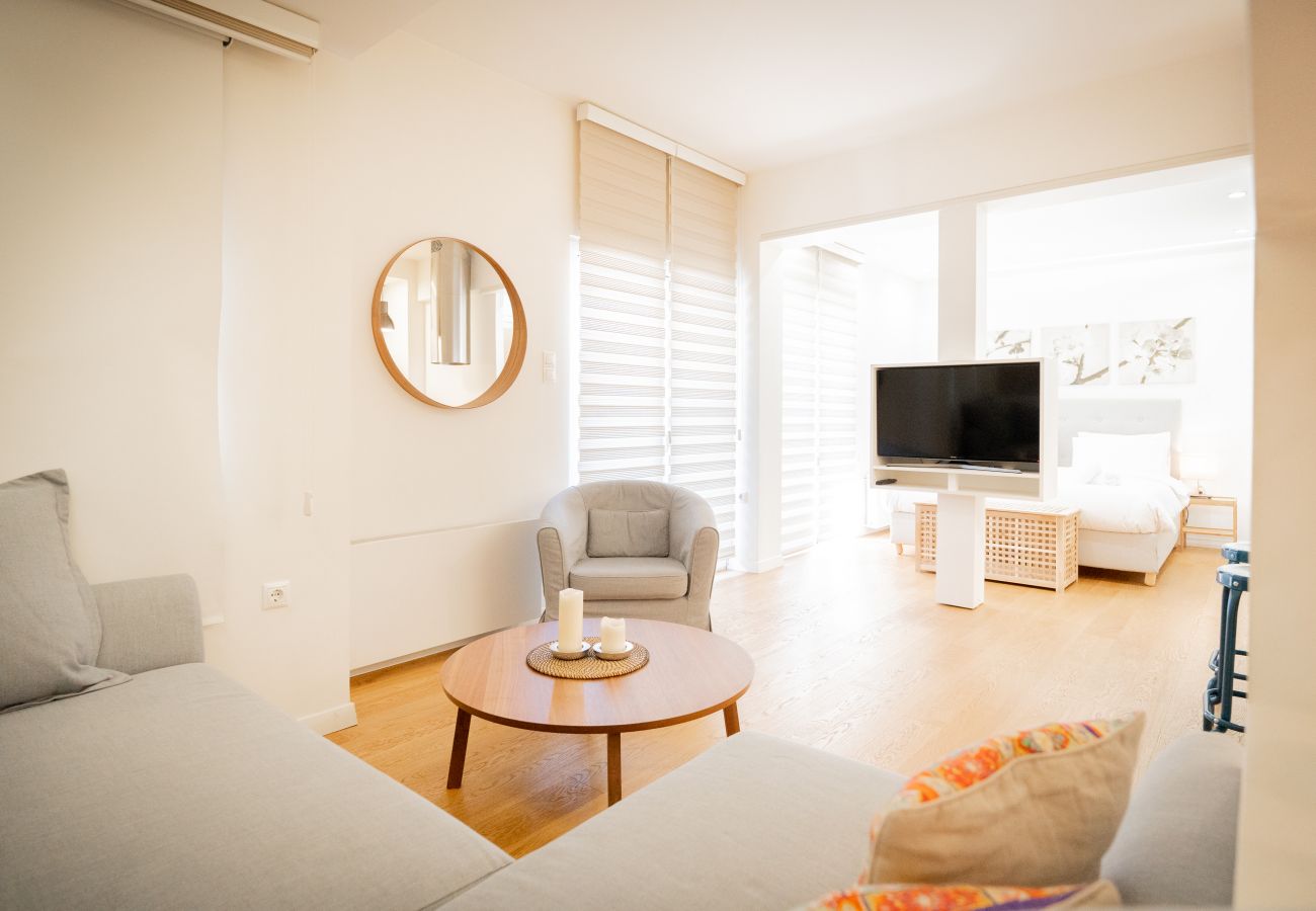 Studio in Athens - LIV - Elegant Studio in the Heart of Kolonaki