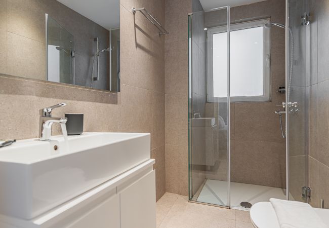 Rent by room in Athens - Kriel Suites by LIV Homes 01 Rent by room in Athens - Kriel Suites by LIV Homes 01