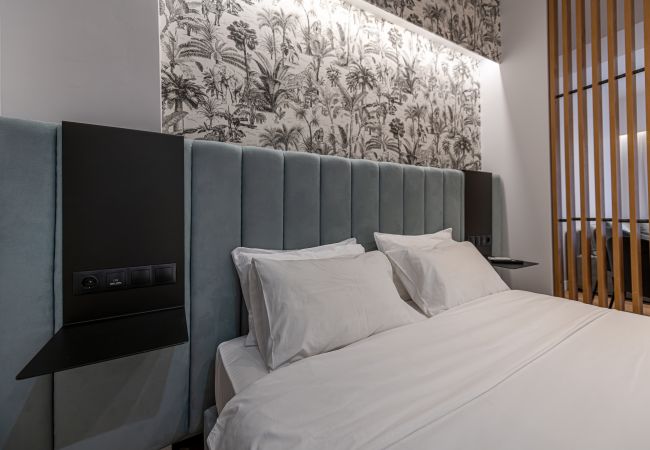 Rent by room in Athens - Kriel Suites by LIV Homes 02 Rent by room in Athens - Kriel Suites by LIV Homes 02