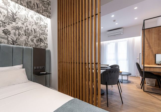 Rent by room in Athens - Kriel Suites by LIV Homes 02 Rent by room in Athens - Kriel Suites by LIV Homes 02