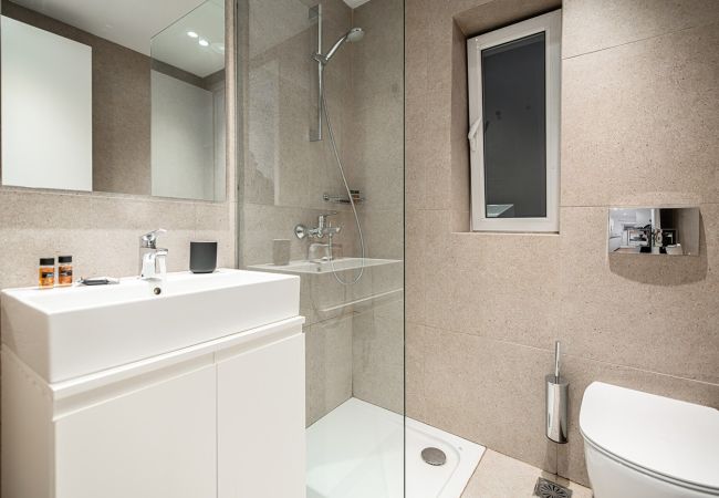Rent by room in Athens - Kriel Suites by LIV Homes 02 Rent by room in Athens - Kriel Suites by LIV Homes 02