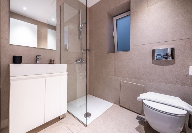 Rent by room in Athens - Kriel Suites by LIV Homes 102 Rent by room in Athens - Kriel Suites by LIV Homes 102