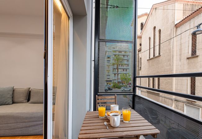 Rent by room in Athens - Kriel Suites by LIV Homes 102 Rent by room in Athens - Kriel Suites by LIV Homes 102