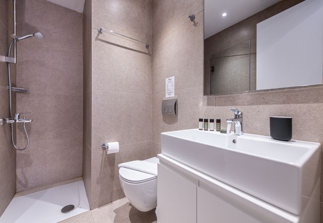 Rent by room in Athens - Kriel Suites by LIV Homes 301 Rent by room in Athens - Kriel Suites by LIV Homes 301
