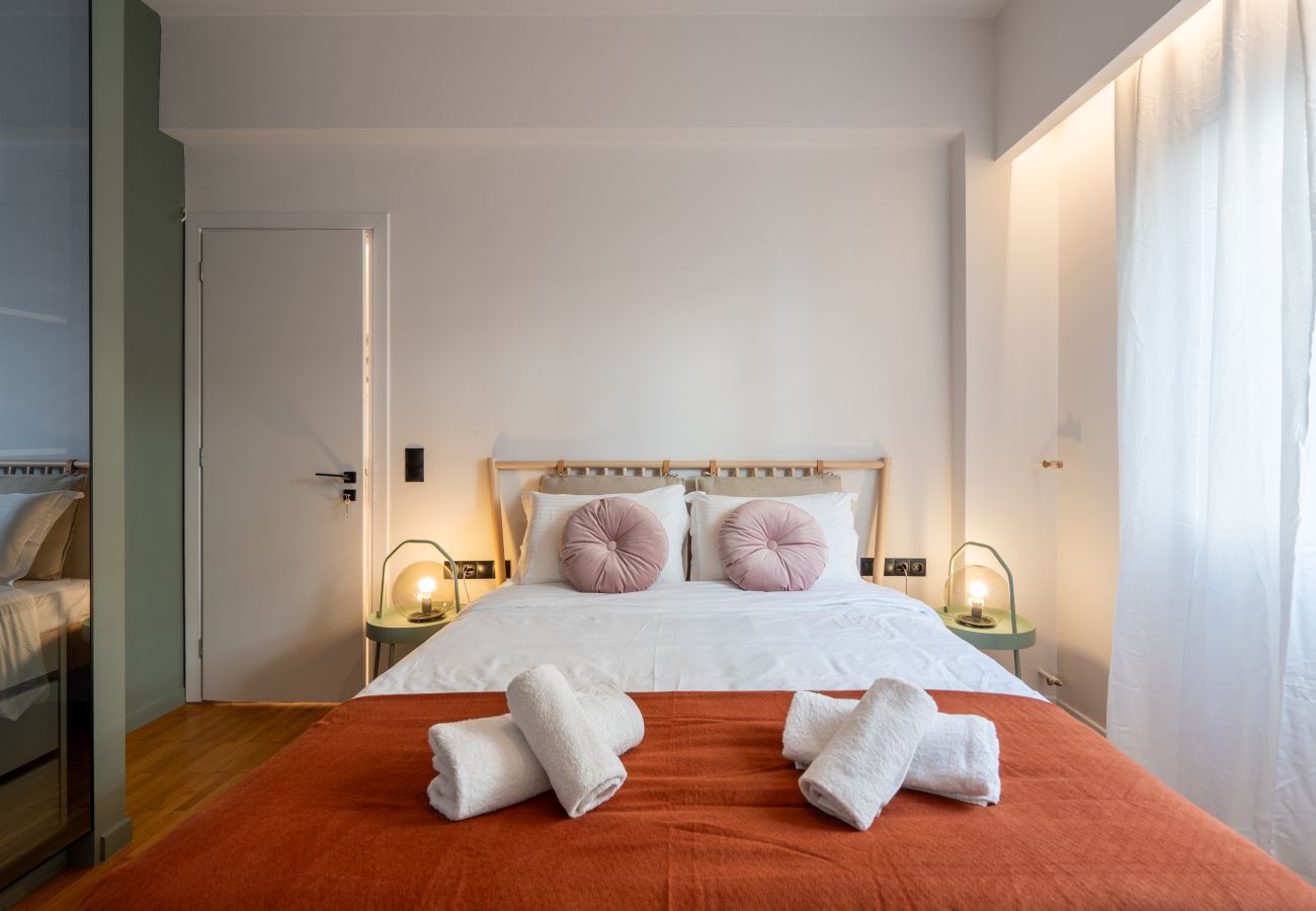 Apartment in Athens - LIV - Modern Heavenly Retreat in Exarcheia