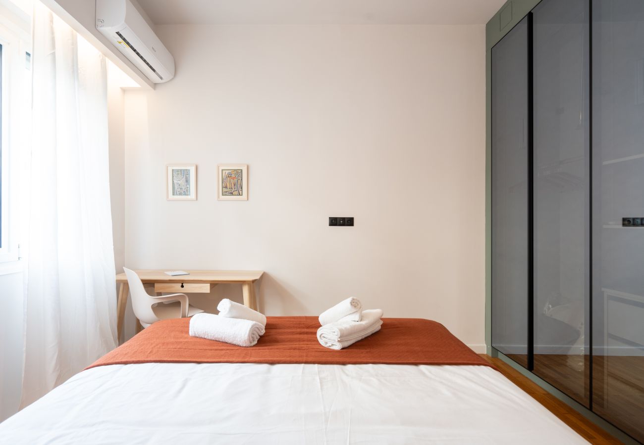 Apartment in Athens - LIV - Modern Heavenly Retreat in Exarcheia