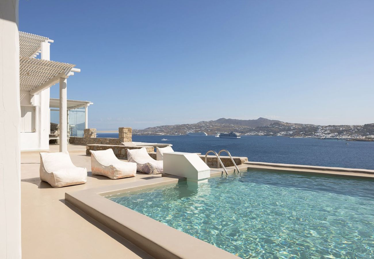 Apartment in Mykonos - Luxury Maisonette 1A in Mykonos with Private Pool