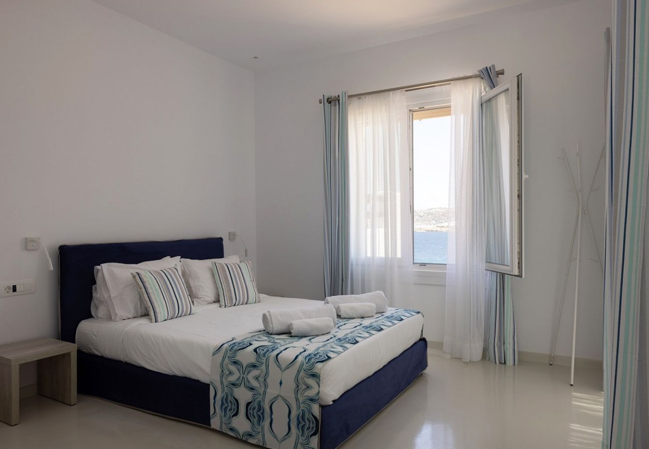 Apartment in Mykonos - Mykonian Seaside Luxury 3A Apartment