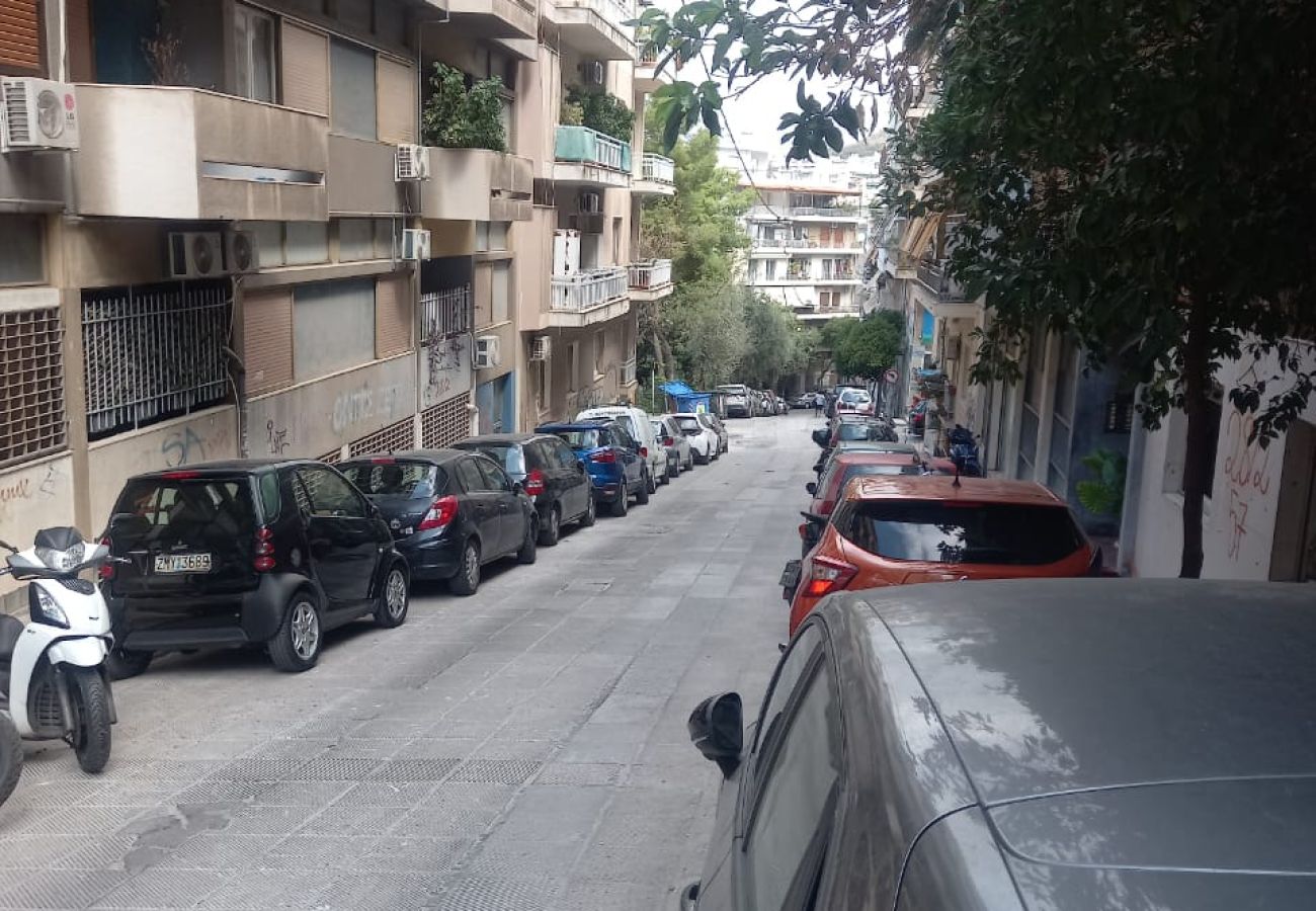 Apartment in Athens - LIV - Comfortable Designer Apt in Lycabettus