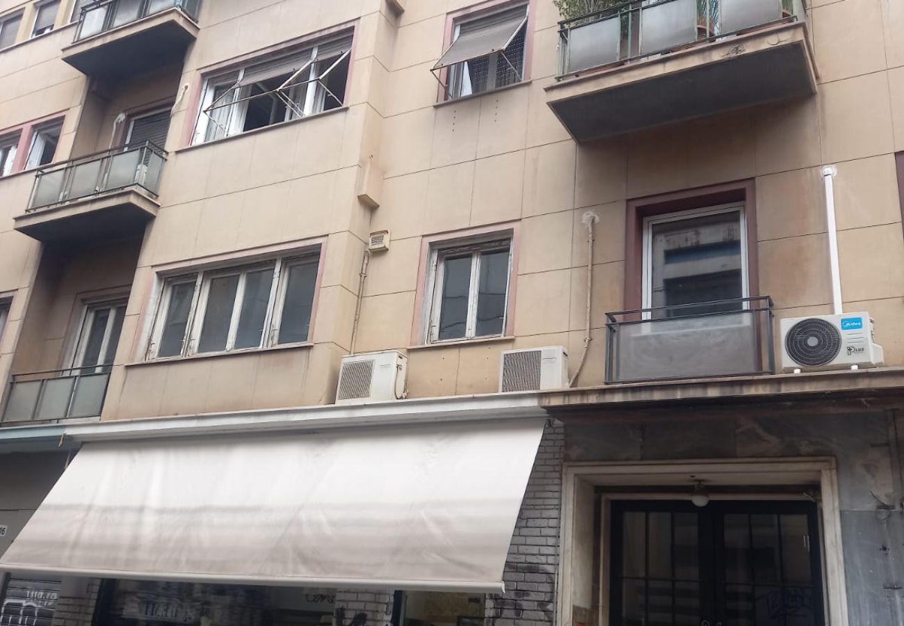 Apartment in Athens - LIV - Charming 3BD in Athens Vibrant Downtown