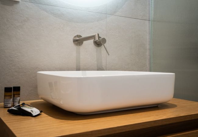 Apartment in Athens - LIV - Paradise Retreat in Athens Apartment in Athens - LIV - Paradise Retreat in Athens