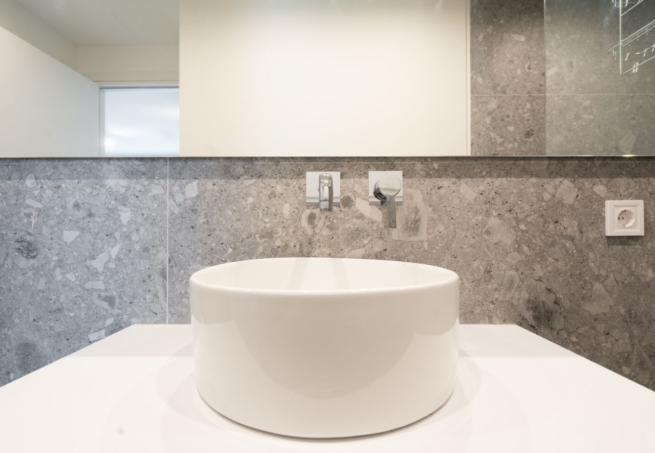 Apartment in Athens - LIV Athinum 1 - Luxury Apartment 1B
