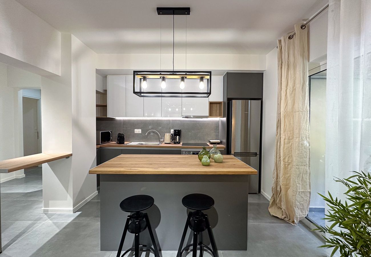 Apartment in Athens - LIV Athinum 1 - Luxury Apartment 4C