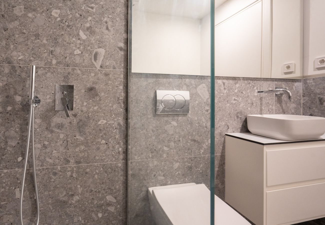 Apartment in Athens - LIV Athinum 1 - Luxury Apartment 4C