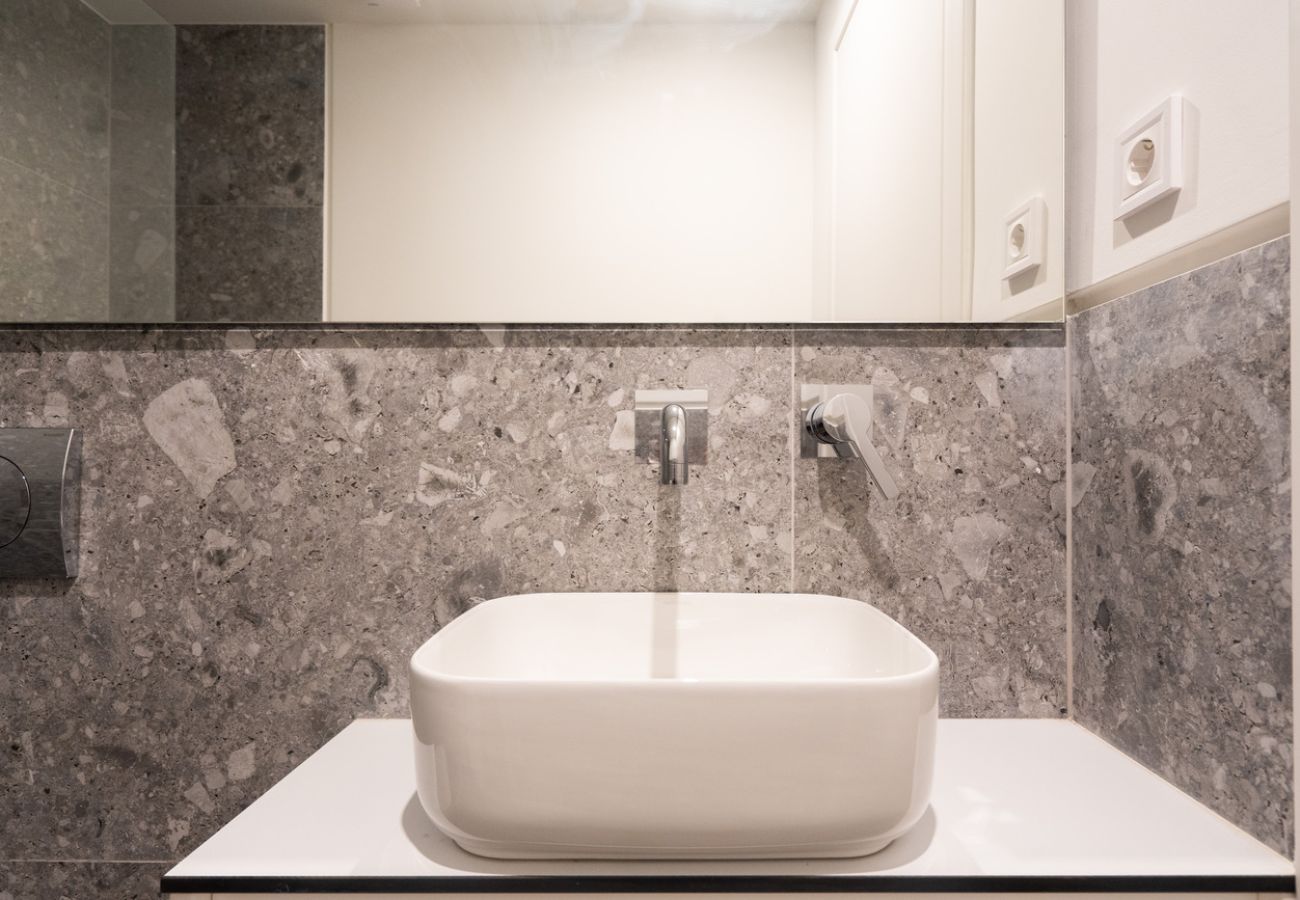Apartment in Athens - LIV Athinum 1 - Luxury Apartment 4C