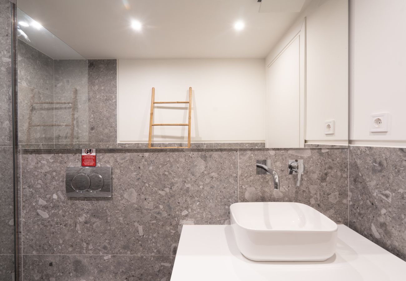 Apartment in Athens - LIV Athinum 1 - Luxury Apartment 3A