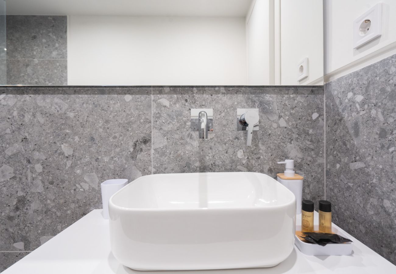 Apartment in Athens - LIV Athinum 1 - Luxury Apartment 4A