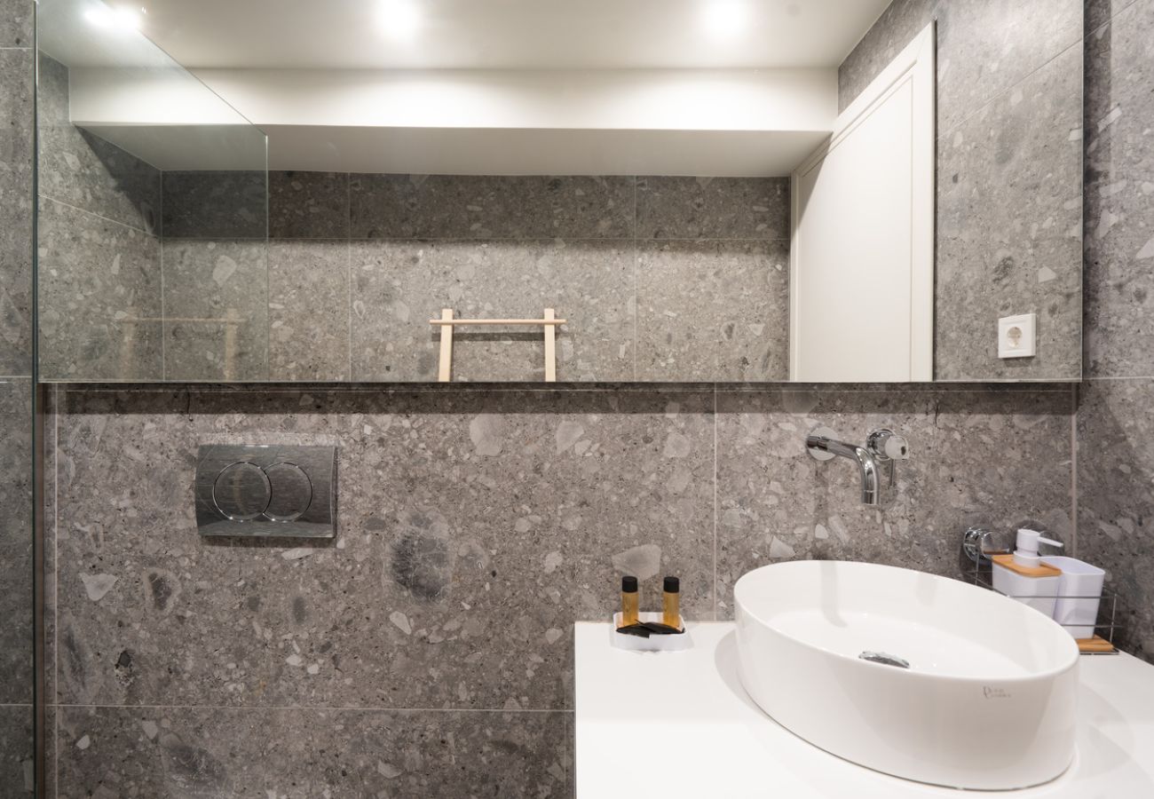 Apartment in Athens - LIV Athinum 1 - Luxury Apartment 5A