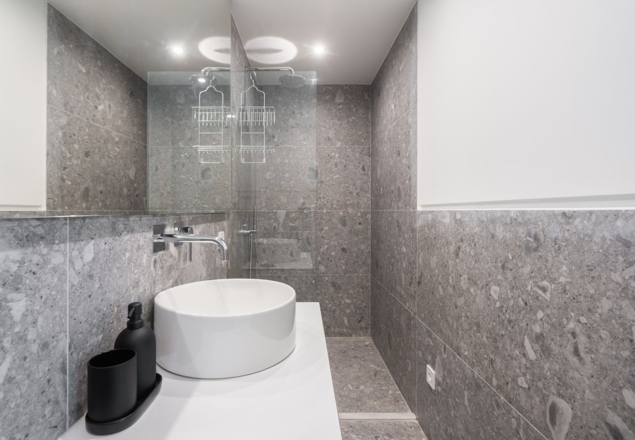 Apartment in Athens - LIV Athinum 1 - Luxury Apartment 3B