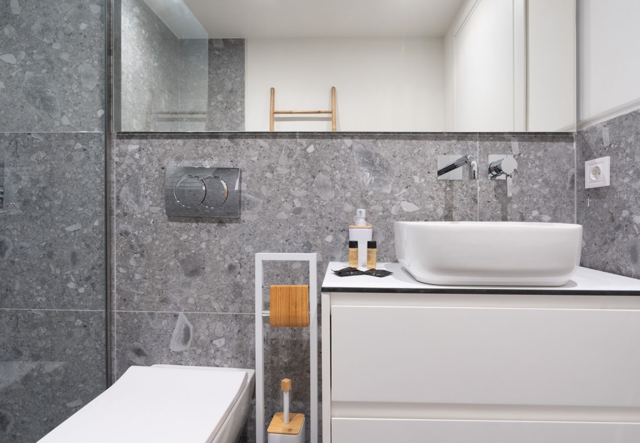 Apartment in Athens - LIV Athinum 1 - Luxury Apartment 1C