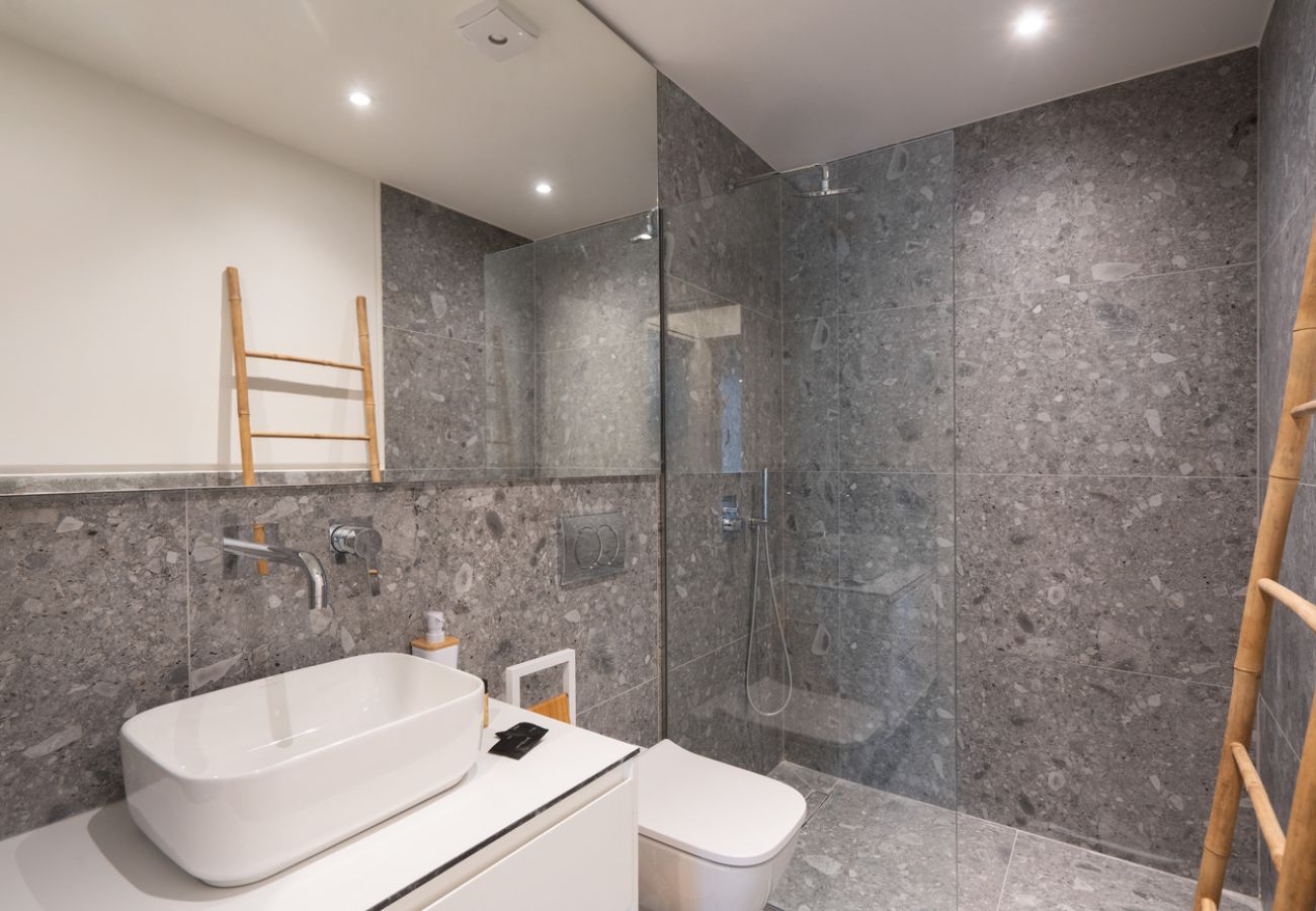 Apartment in Athens - LIV Athinum 1 - Luxury Apartment 1C