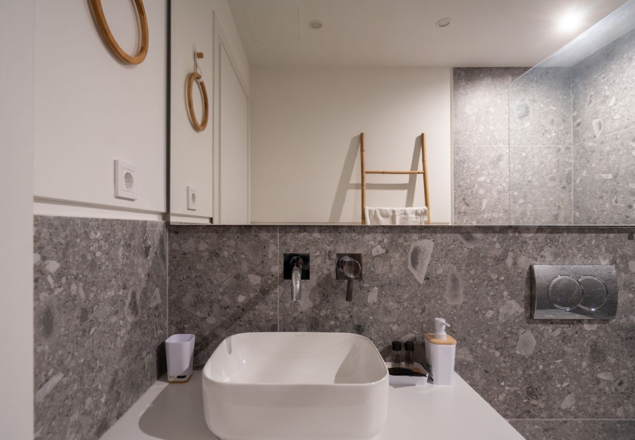 Apartment in Athens - LIV Athinum 1 - Luxury Apartment 2C