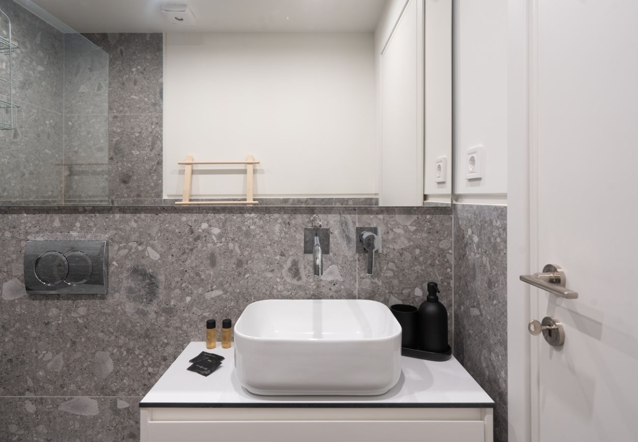 Apartment in Athens - LIV Athinum 1 - Luxury Apartment 3C