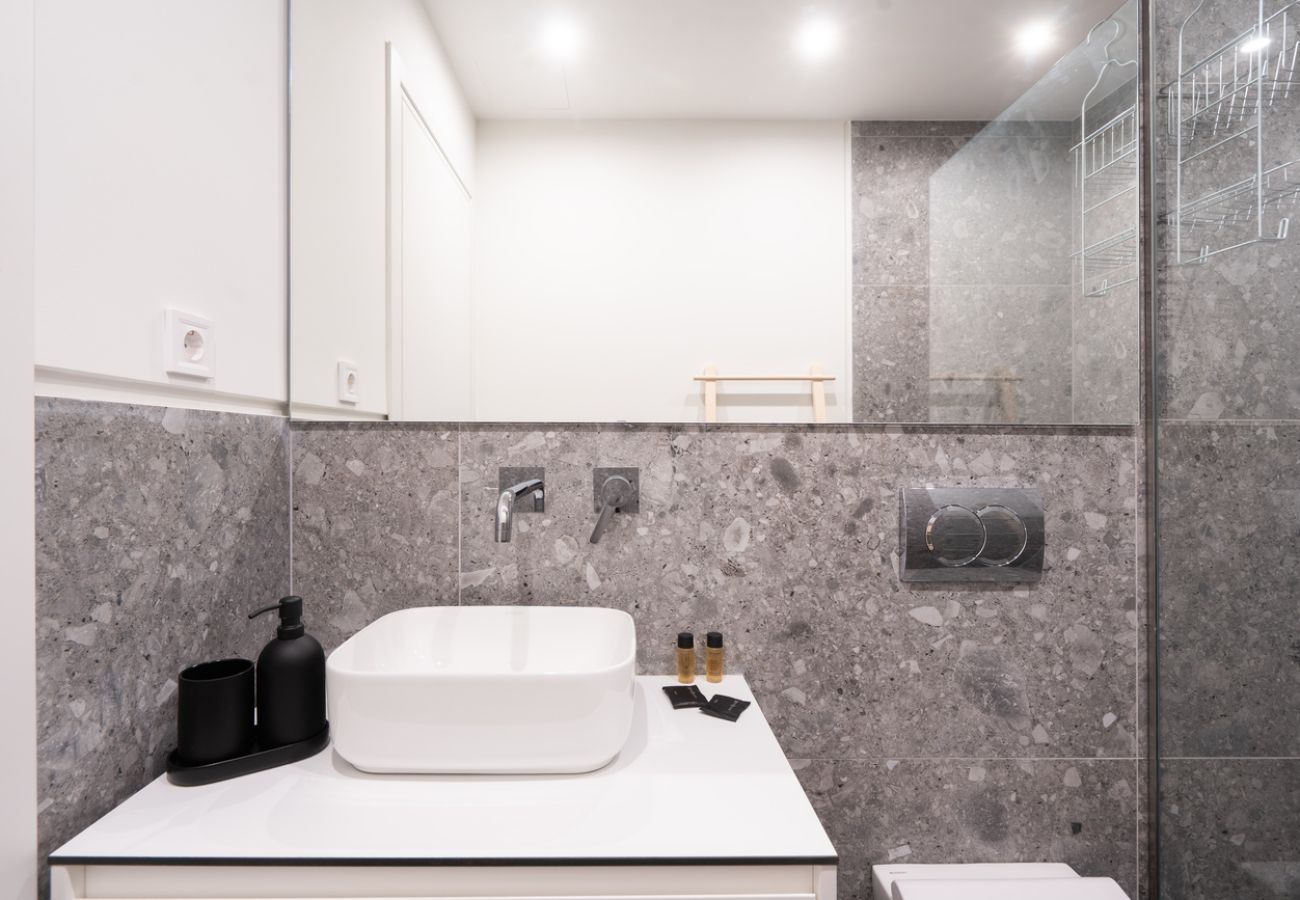 Apartment in Athens - LIV Athinum 1 - Luxury Apartment 3C