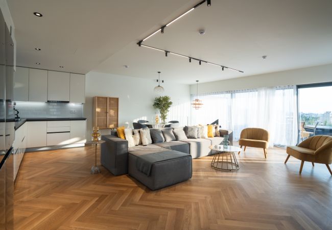  in Athens - LIV Athinum 1 - Luxury Penthouse Apartment 5B