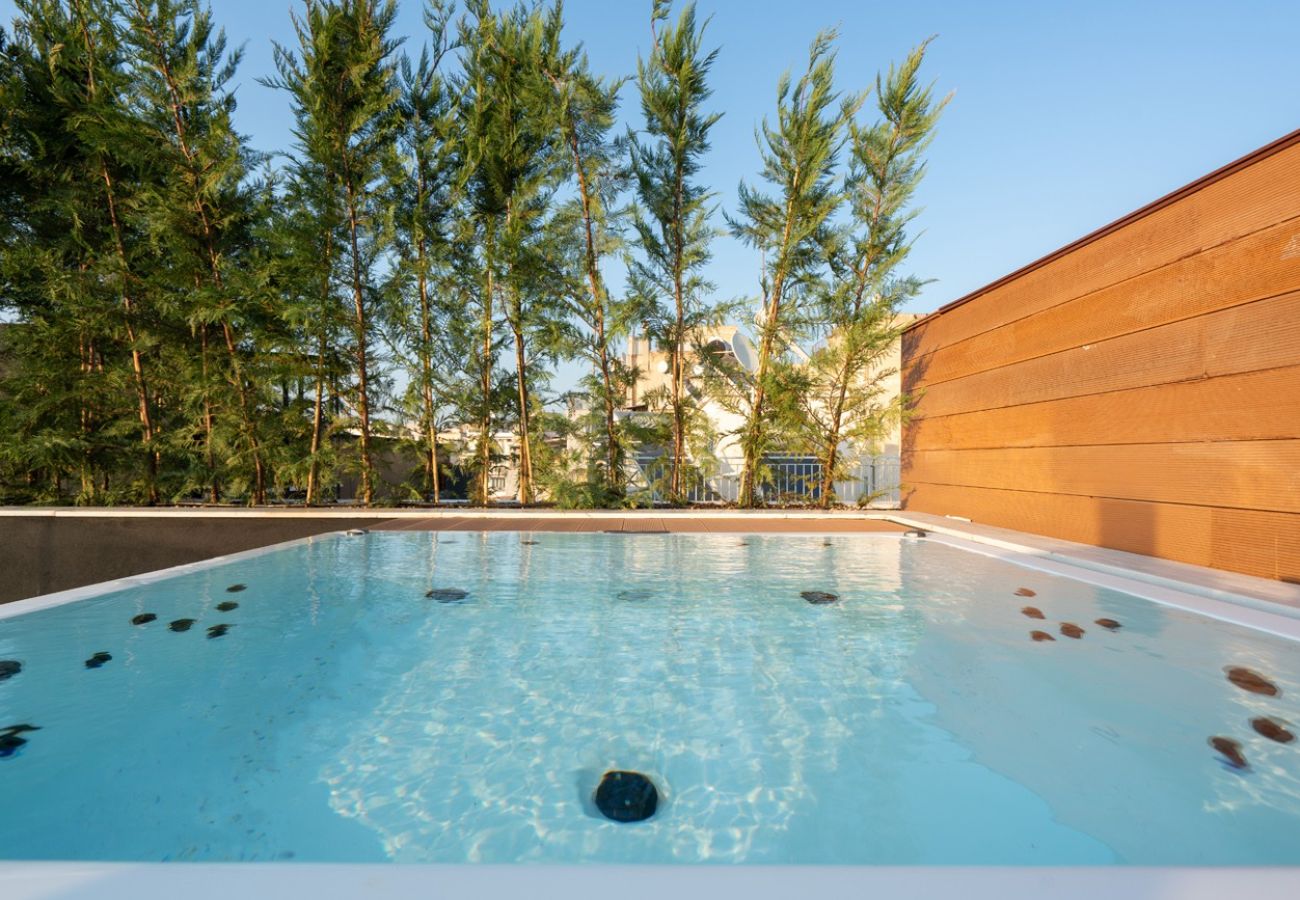 Apartment in Athens - LIV Athinum 1 - Luxury Penthouse Apartment 5B