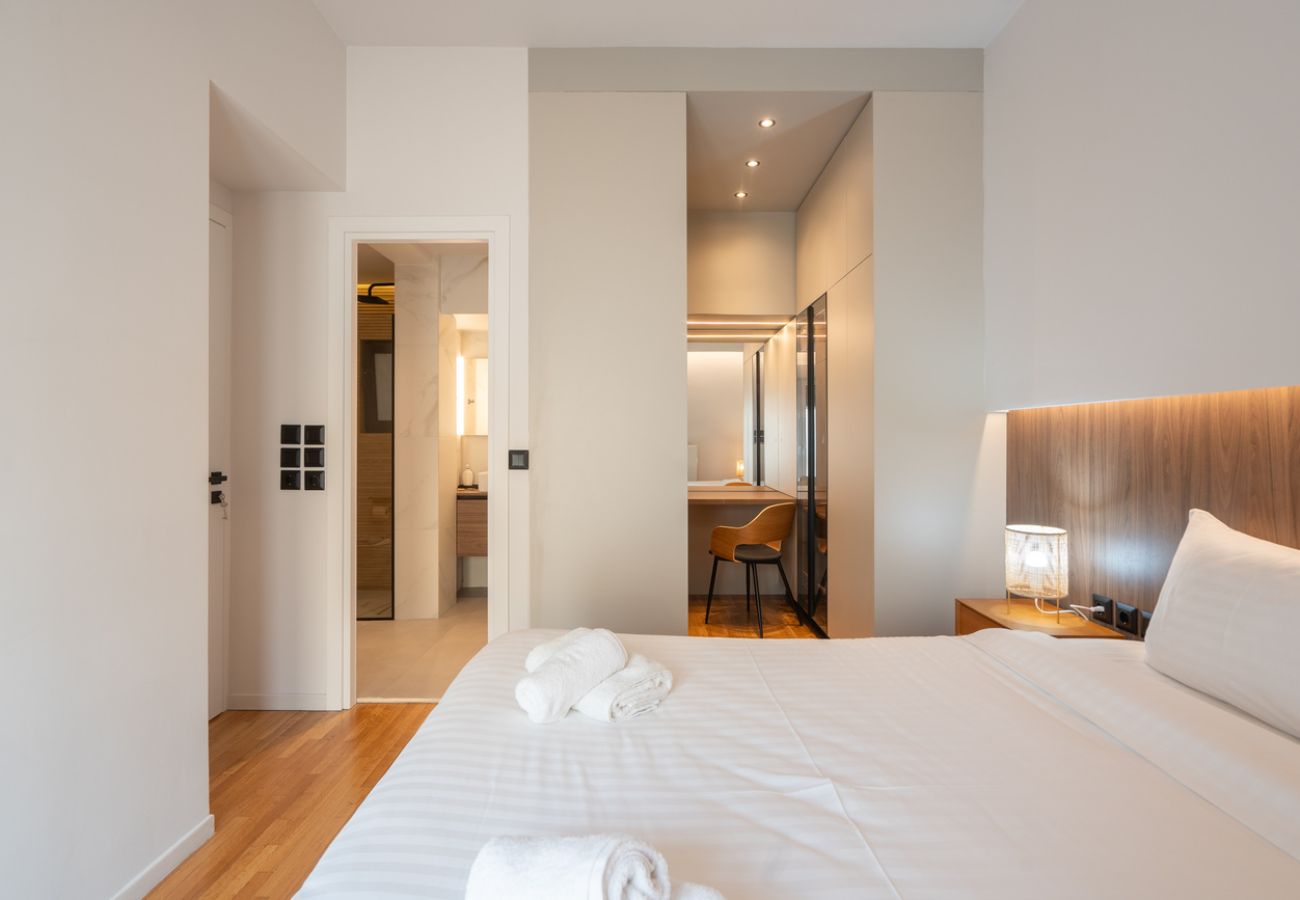 Apartment in Athens - LIV - Spacious Flat for Friends & Family