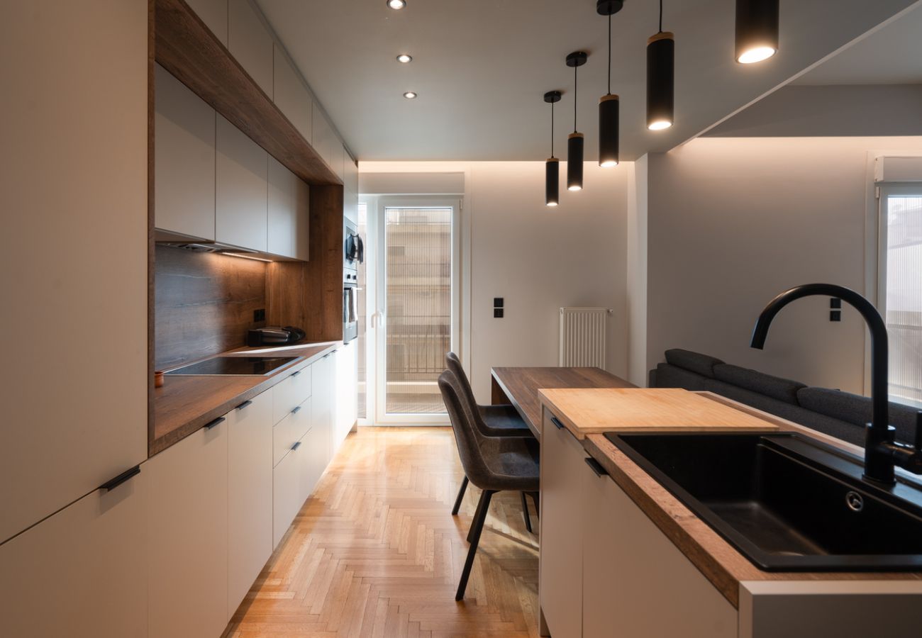 Apartment in Athens - LIV - Spacious Flat for Friends & Family