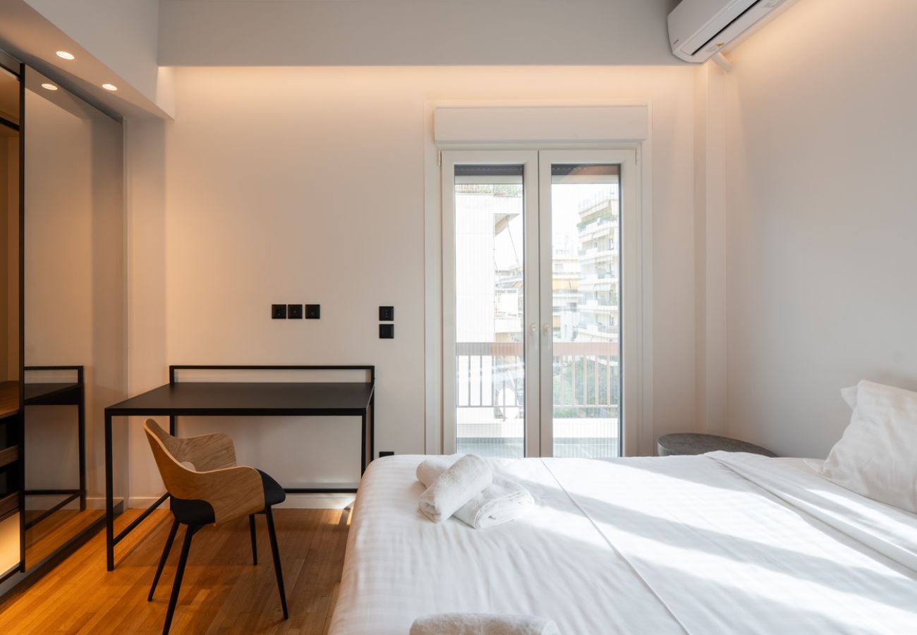 Apartment in Athens - LIV - Spacious Flat for Friends & Family