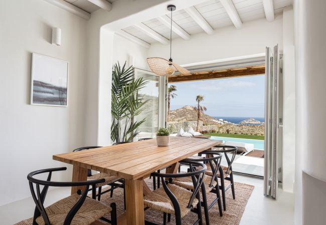 Villa in Mykonos - Luxury Mykonos Villa in Kalafatis Villa in Mykonos - Luxury Mykonos Villa in Kalafatis