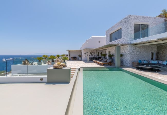 Villa in Mykonos - Luxury 6 Bedroom Villa in Agios Lazaros Mykonos Villa in Mykonos - Luxury 6 Bedroom Villa in Agios Lazaros Mykonos