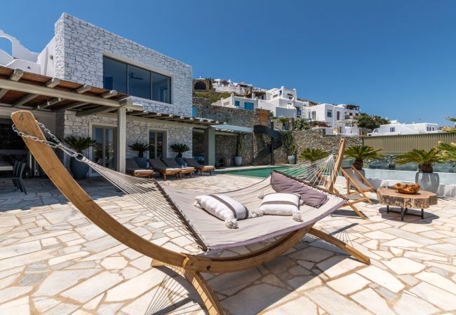 Villa in Mykonos - Luxury 6 Bedroom Villa in Agios Lazaros Mykonos Villa in Mykonos - Luxury 6 Bedroom Villa in Agios Lazaros Mykonos