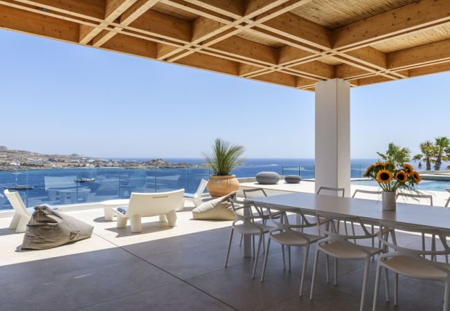 Villa in Mykonos - Luxury Mykonos 6 Bedroom Villa in Agios Lazaros Villa in Mykonos - Luxury Mykonos 6 Bedroom Villa in Agios Lazaros