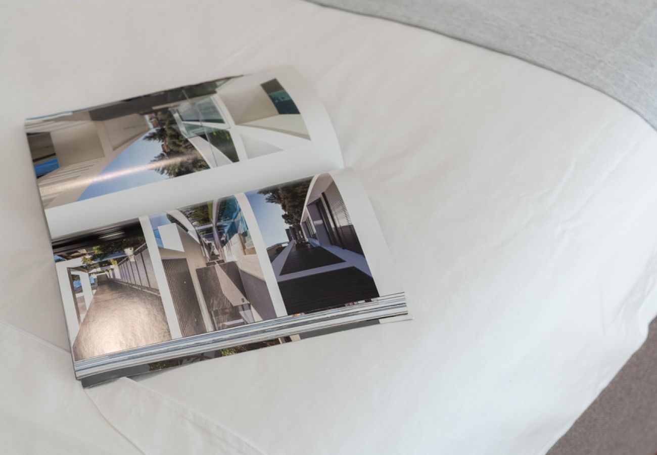 Apartment in Athens - LIV - Relaxing Pagrati Retreat in Athens