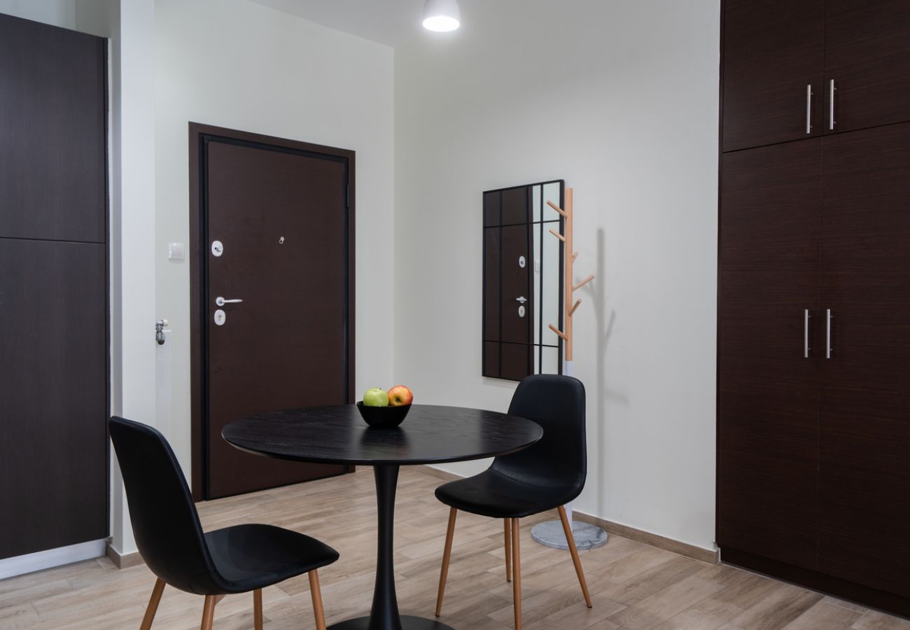 Apartment in Athens - LIV - Relaxing Pagrati Retreat in Athens