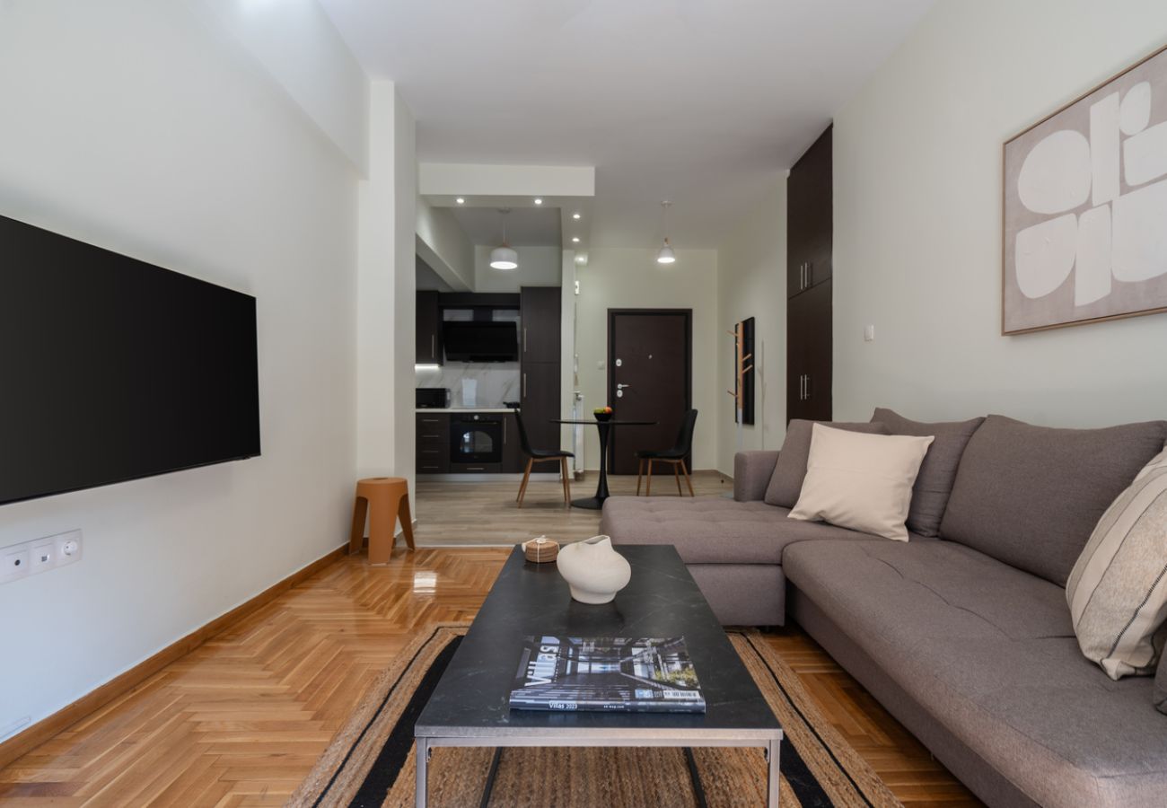 Apartment in Athens - LIV - Relaxing Pagrati Retreat in Athens