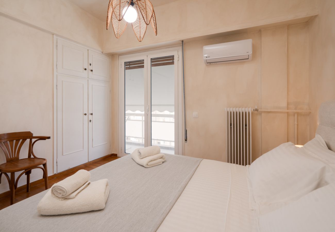 Apartment in Athens - LIV - Artistic Rooftop Apartment in Pagrati