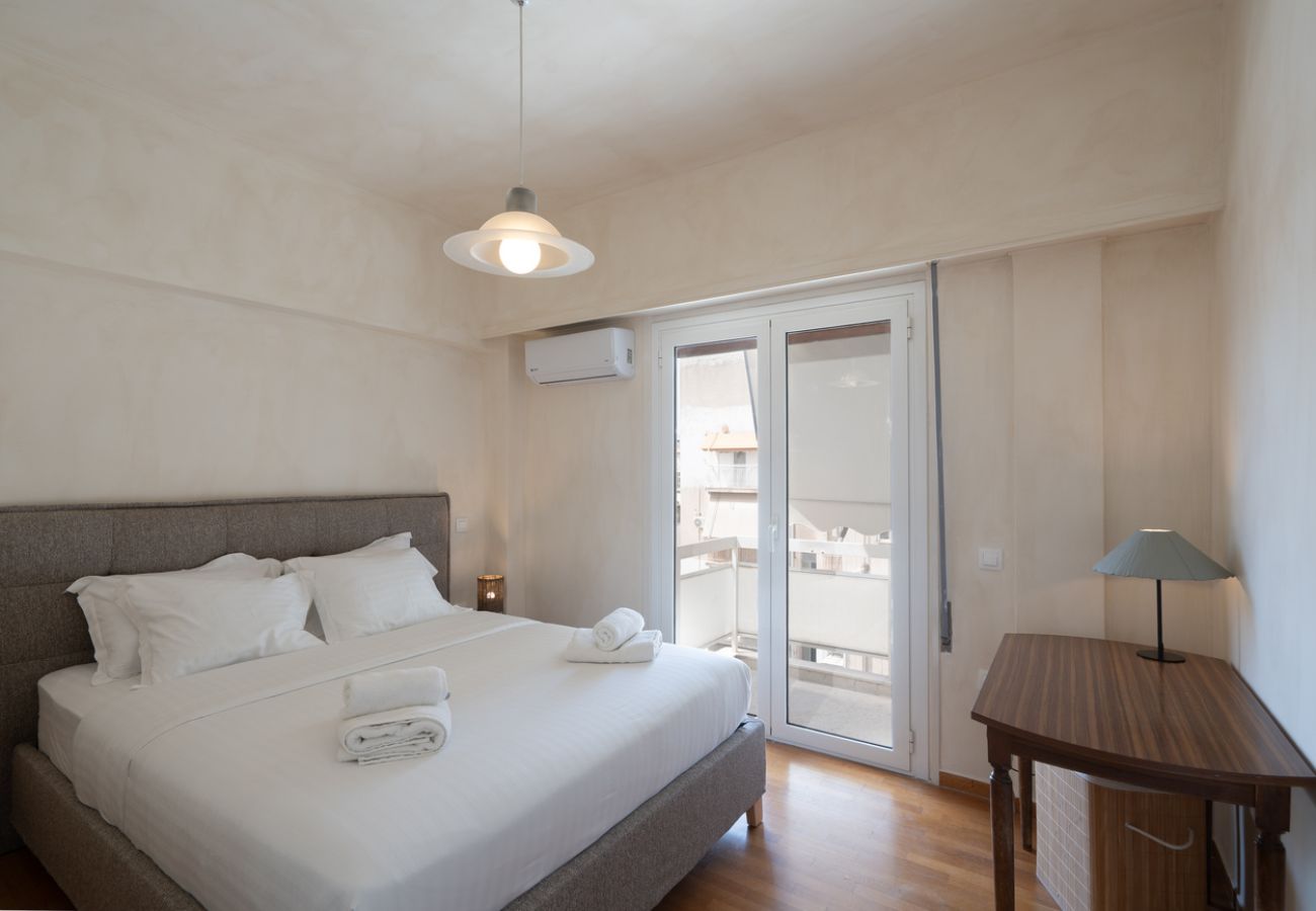Apartment in Athens - LIV - Artistic Rooftop Apartment in Pagrati