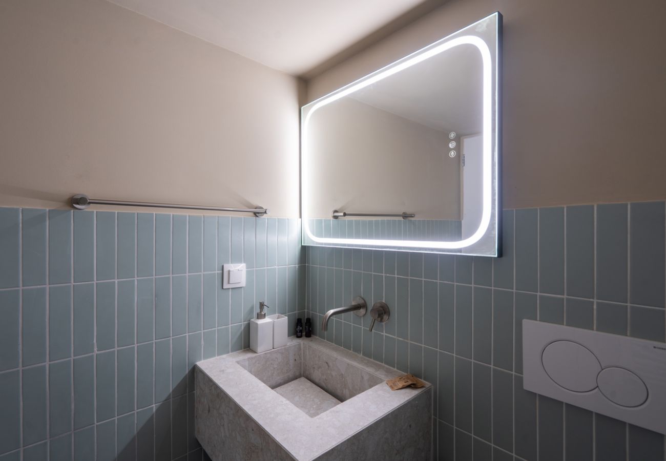 Apartment in Athens - LIV - Artistic Rooftop Apartment in Pagrati