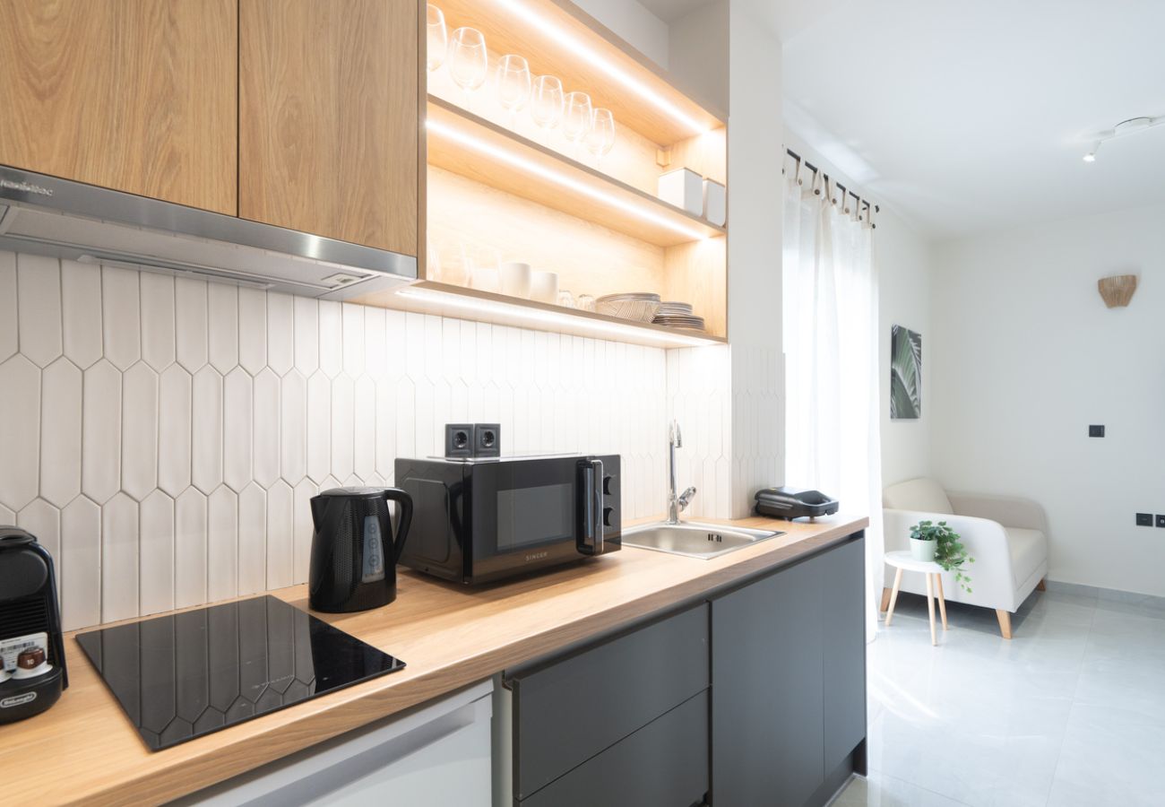 Studio in Athens - LIV - Prime Central Athens Studio S8-3C