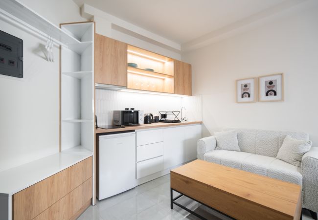 Studio in Athens - LIV - Comfortable Athens Studio S8-1A Studio in Athens - LIV - Comfortable Athens Studio S8-1A