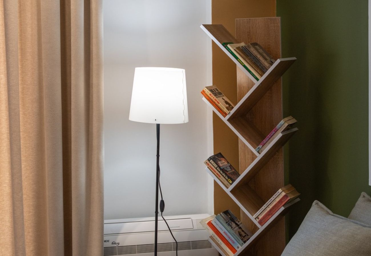 Apartment in Athens - LIV - Upscale Athenian Apartment 1A