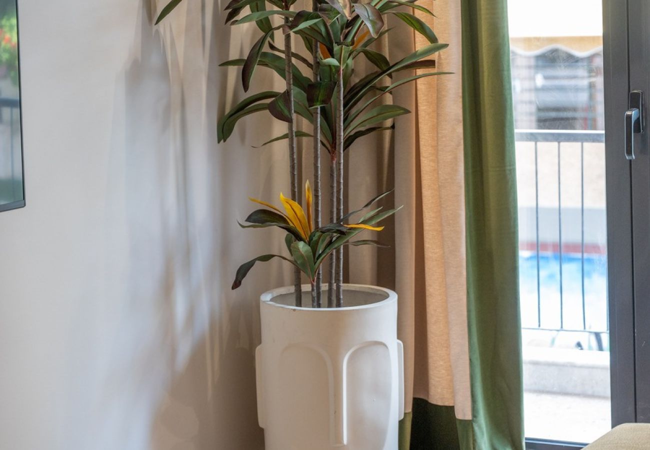 Apartment in Athens - LIV - Upscale Athenian Apartment 1A