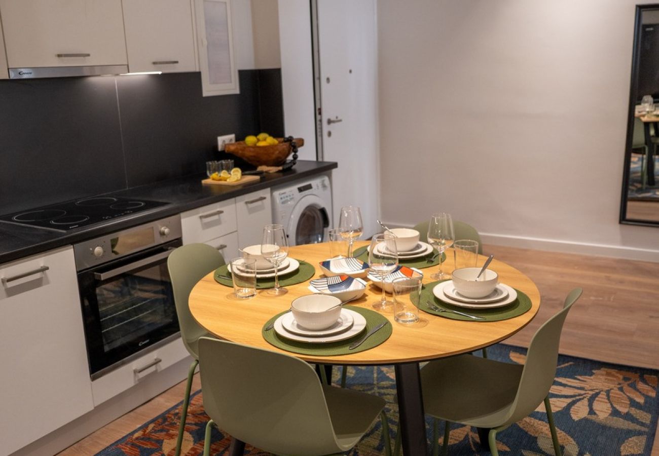 Apartment in Athens - LIV - Upscale Athenian Apartment 1A