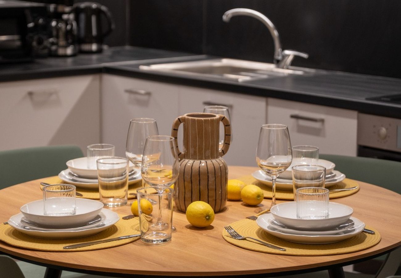 Apartment in Athens - LIV - Upscale Athenian Apartment 1B
