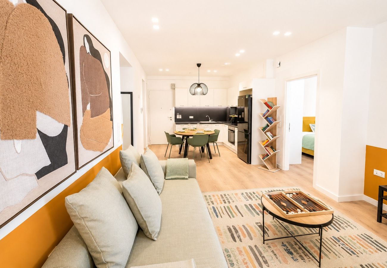 Apartment in Athens - LIV - Upscale Athenian Apartment 2B